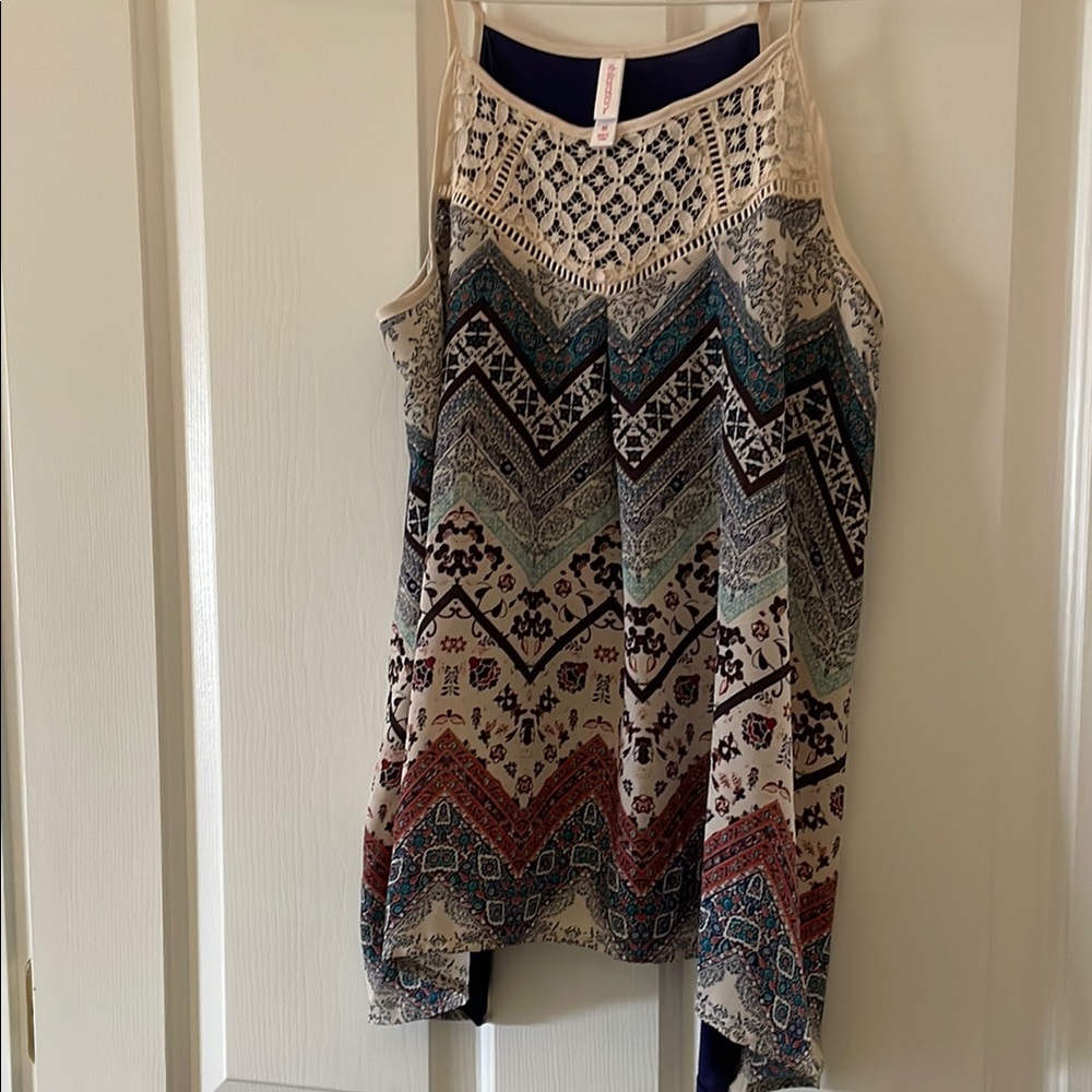Patterned Sleeveless Top